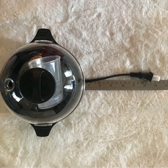 DASH EXPRESS EGG COOKER - Picture 3 of 6